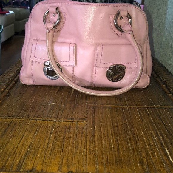 Marc Jacobs Handbags - Leather Marc Jacob tote bag